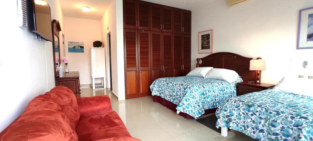 Casa Abril Cozzy Suites 칸쿤 외부 사진