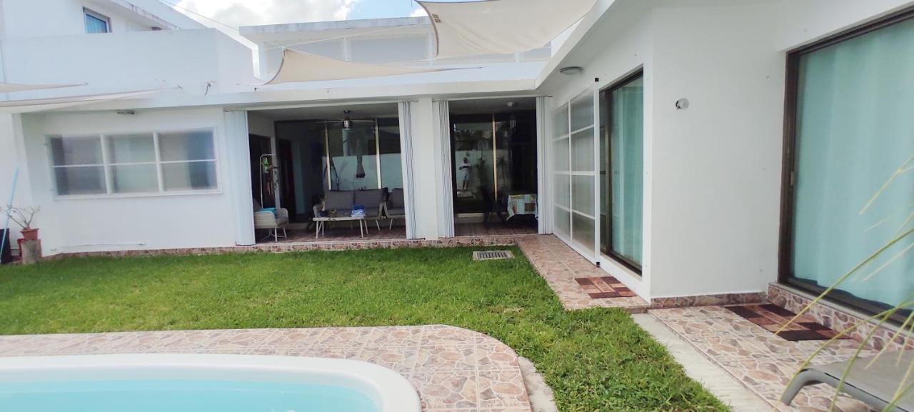 Casa Abril Cozzy Suites 칸쿤 외부 사진